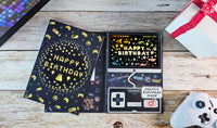 Gaming-Musikkarte, Bildschirm mit LED-Lichtspiel, 8-Bit Musik, Controller mit Playtaste, wiederaufladbarer Akku